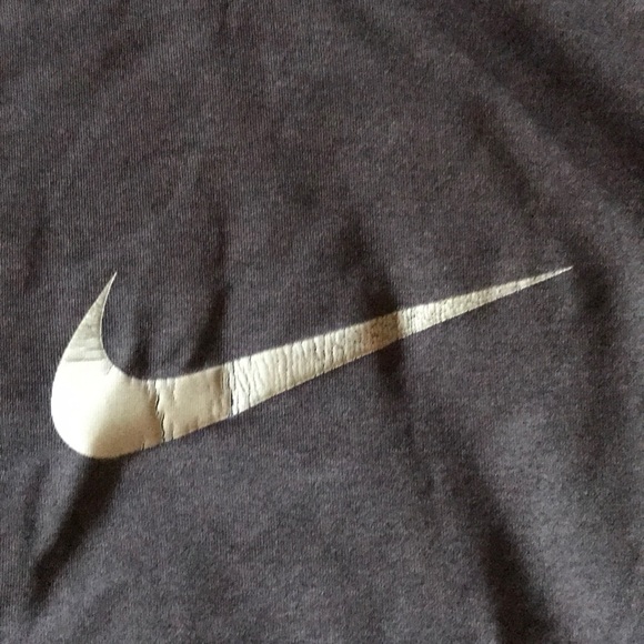 Gray Nike workout top - Picture 2 of 6